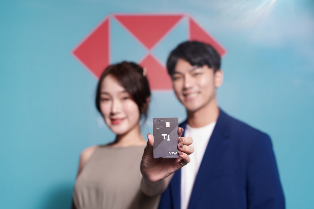 「滙豐旅人御璽卡」與「滙豐旅人輕旅卡」以全新曜石黑卡面亮相,為卡友解鎖更自由、時尚的旅行風格。