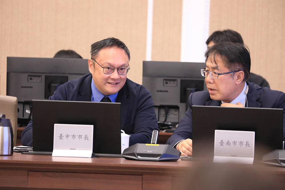 鄭照新赴行政院會提8縣市聯合聲明 卓榮泰高度重視 240 鄭照新赴行政院會提8縣市聯合聲明 卓榮泰高度重視 239