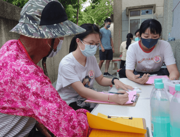 深入社區發掘潛在失智個案 長庚科大獲USR大學社會責任獎肯定 77 圖說2 0
