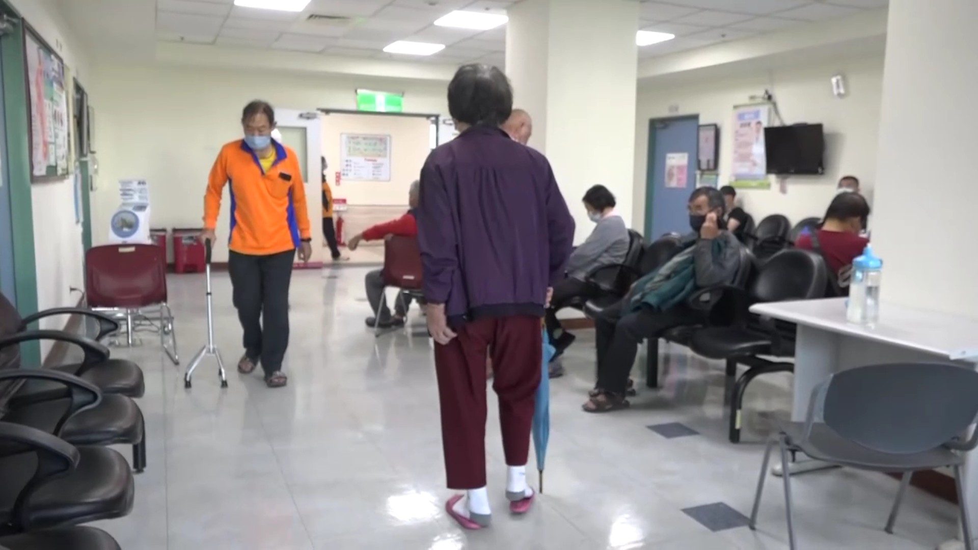 (有影片)/小跌坐引發大問題!83歲阿嬤脊椎骨折後微創手術治療成功 - https://www.watchmedia01.com