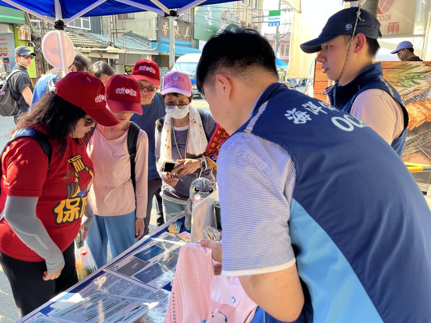 海保署首度參與大甲媽祖遶境 海洋明星物種萌力宣傳海洋保育
