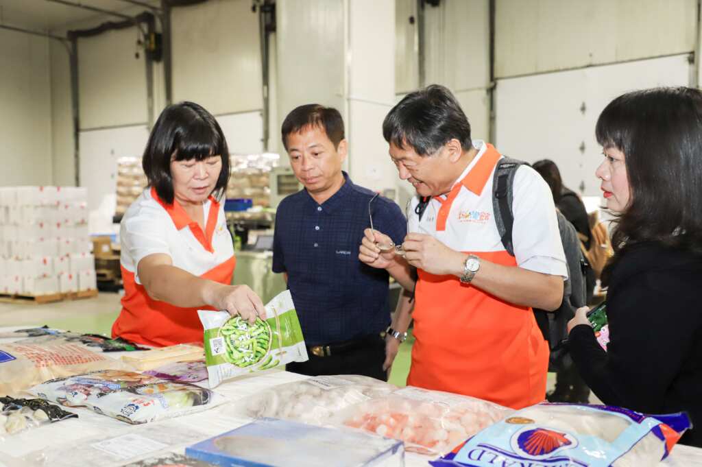 嘉義縣府與合作據點「新台灣館」洽談年度展售活動