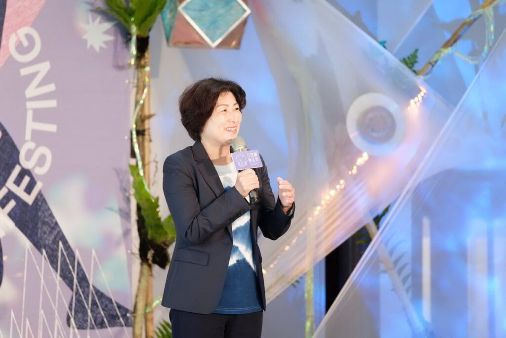 2025《自然醒慢活祭》開幕記者會暨全國社工專場 臺東縣長饒慶鈴致詞。