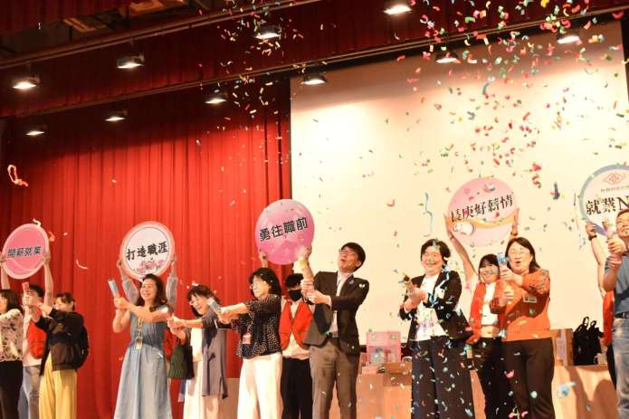 長庚科大人才超夯!170家企業齊聚校園徵才博覽會 66 圖說2 0