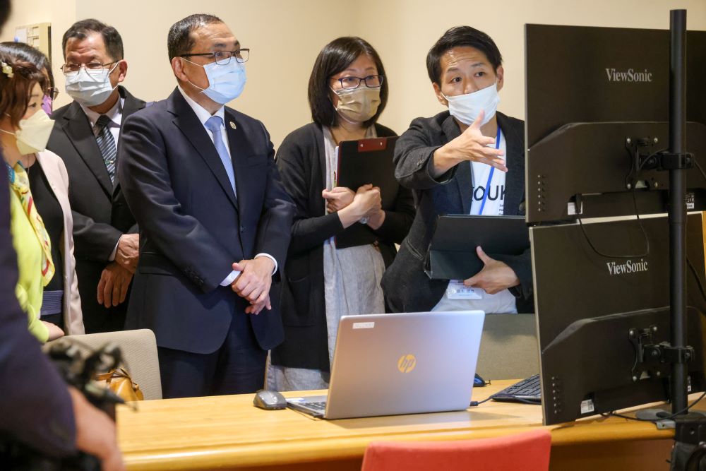 《圖說》此次交流行程除深入了解照護設施運作外,雙方也針對高齡友善環境建置等議題進行意見交換。〈新聞局提供〉