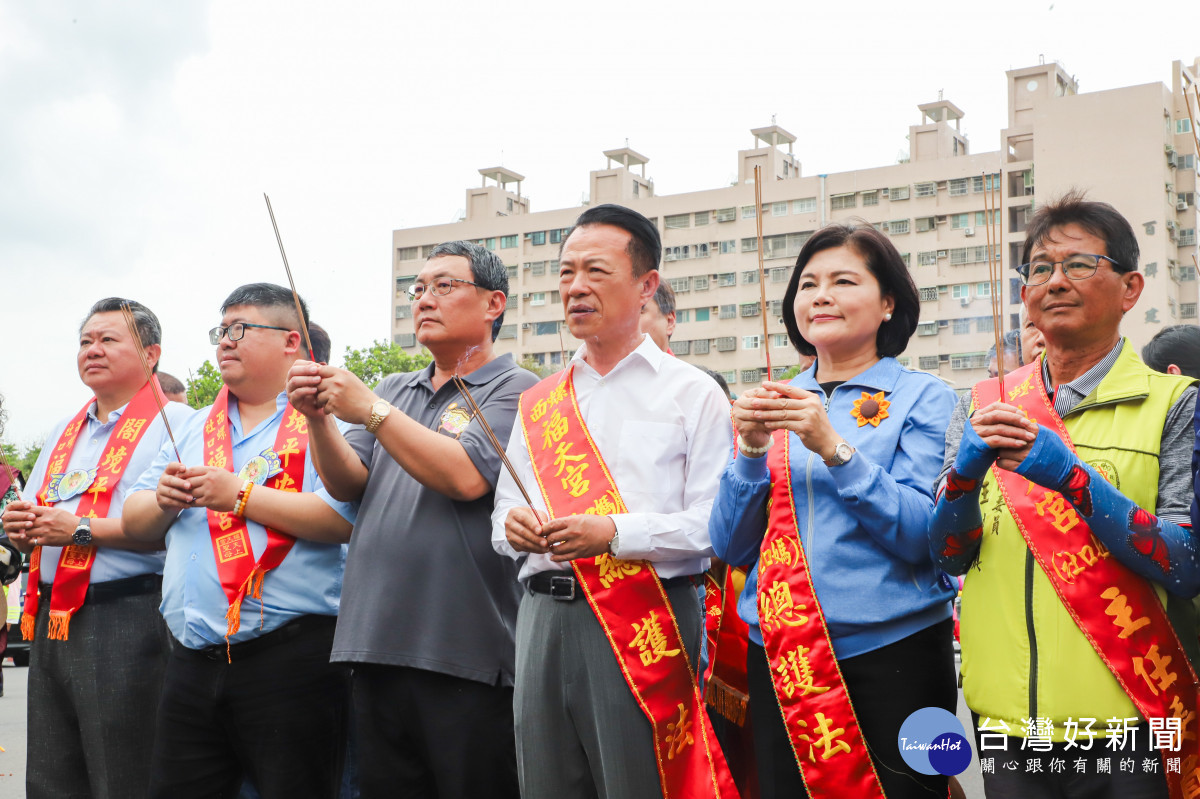 嘉義縣長翁章梁、雲林縣長張麗善、立法委員蔡易餘、嘉義縣副議長陳怡岳及配天宮董事長蔡承宗等人到場接駕/嘉義縣府提供