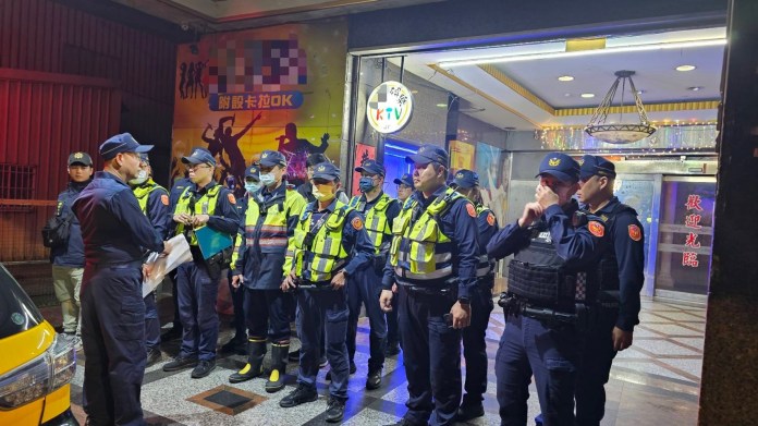 龍潭警執行「雷霆除暴擴大臨檢」專案 壓制幫派氣焰 58 S 2818144 0