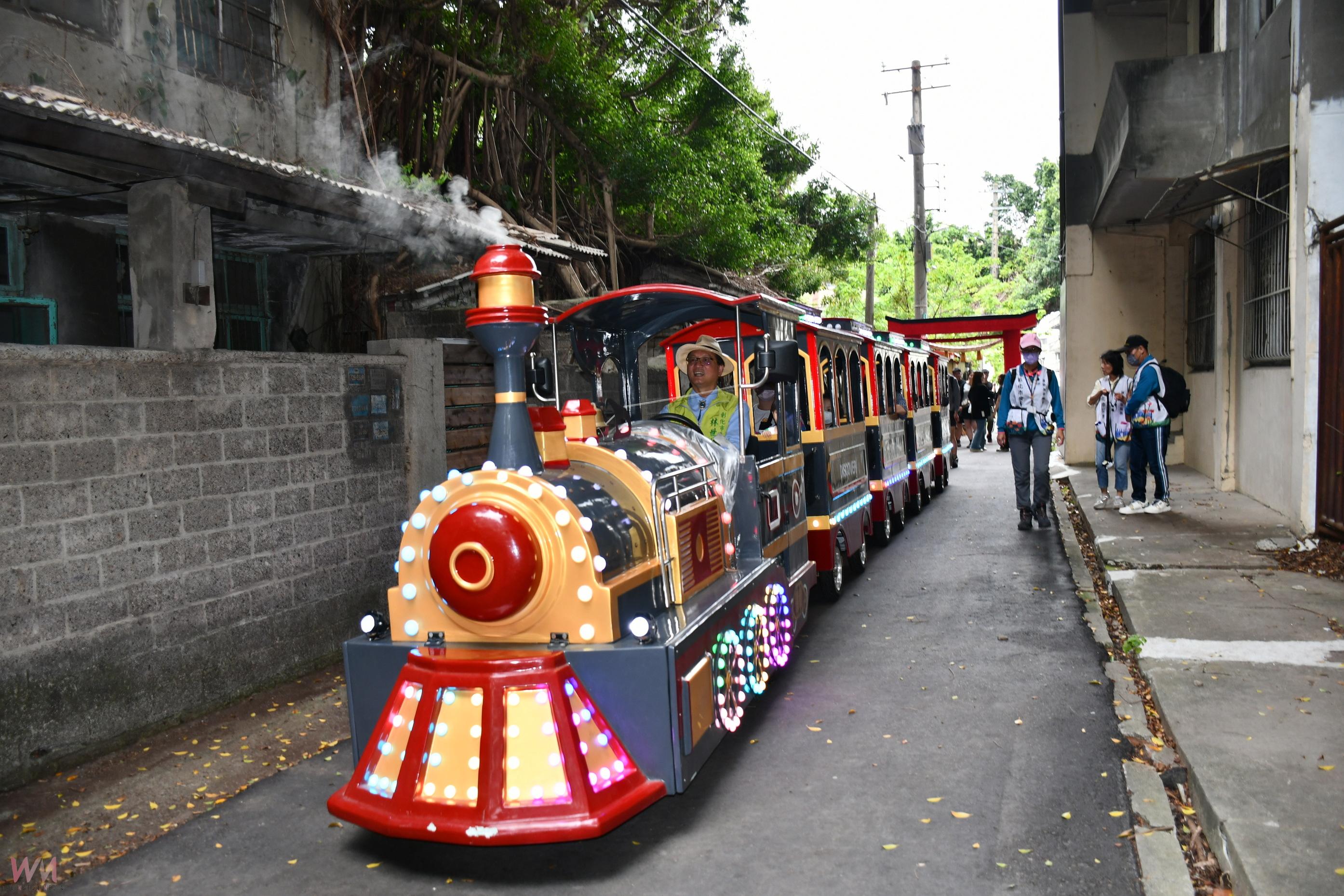 (有影片)/小火車穿越舊宿舍群 彰化「鐵道野餐日」吸引人潮湧現 - https://www.watchmedia01.com