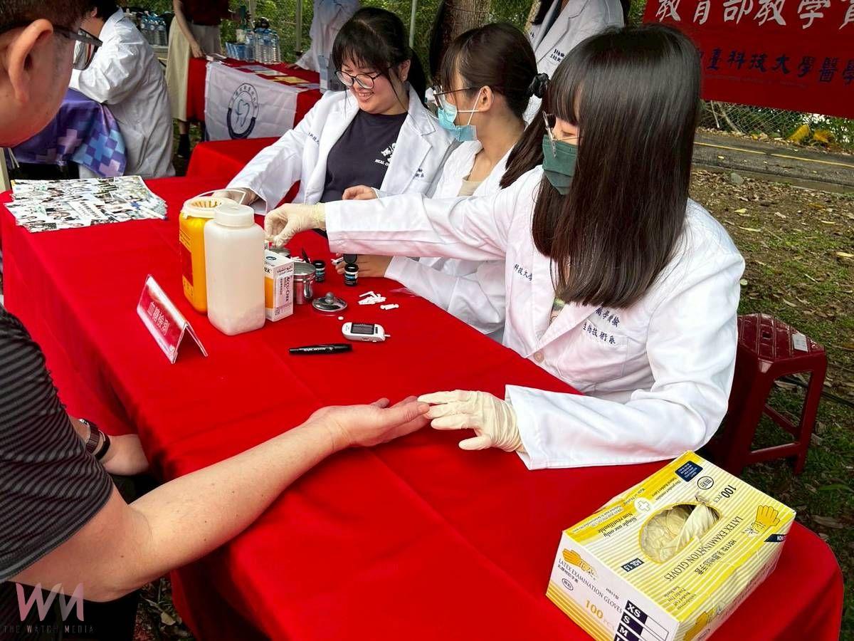 萬人健行小兵帶隊 中臺科大《社區服務行動柑仔店》 守護民眾健康生活 - https://www.watchmedia01.com
