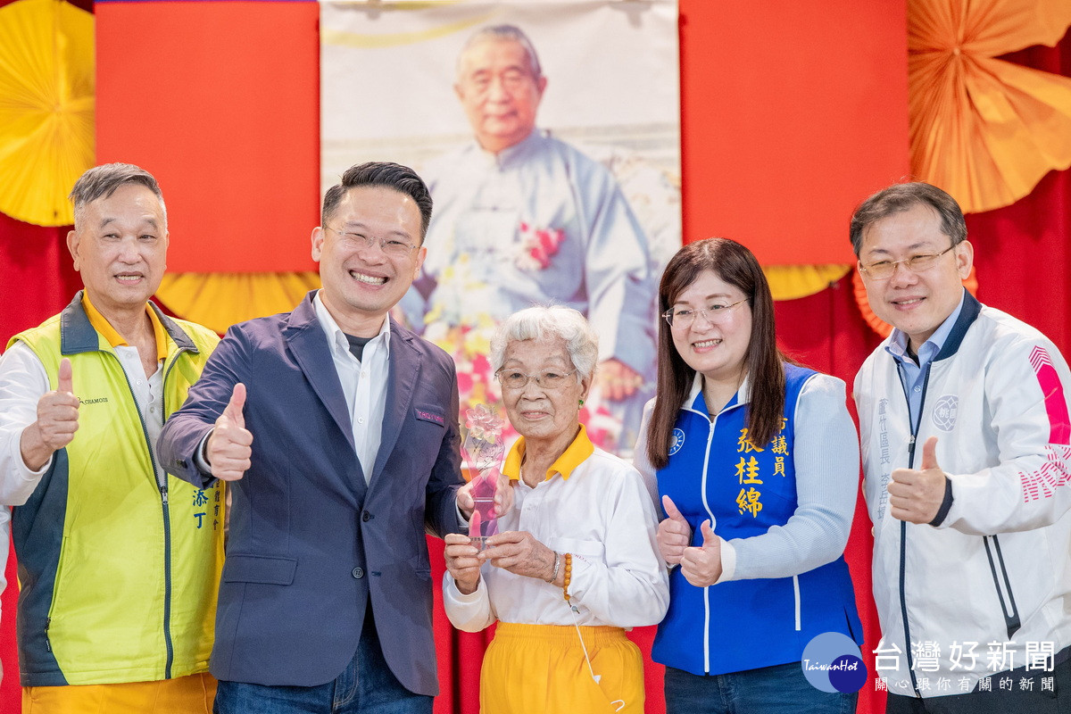 桃園市副市長蘇俊賓出席「114年桃園市蘆竹區外丹功觀摩競賽暨健康宣導活動」。<br /><br />