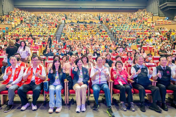 愛傳承關懷演唱會桃園登場 張善政感謝藝人企業共築善意橋樑 76 6d2a5fea 8ff5 4055 bfd9 cc6640a78a84 scaled