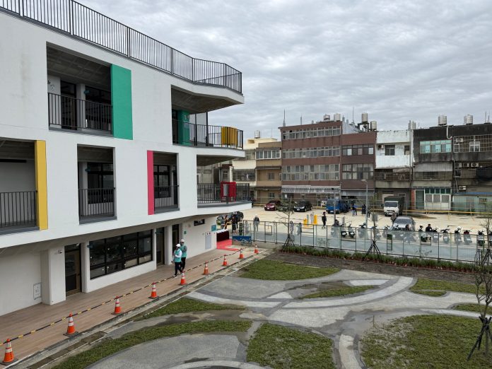 張善政視察內海非營利幼兒園工程 確保如期完工滿足學前教育需求 78 5524E280 3F62 4AE5 AD25 23929A66AB98 scaled
