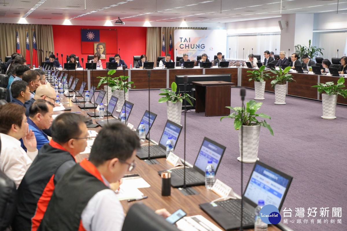 美關稅衝擊 立法院經濟委員會邀相關部會南下台中與中部廠商會談。