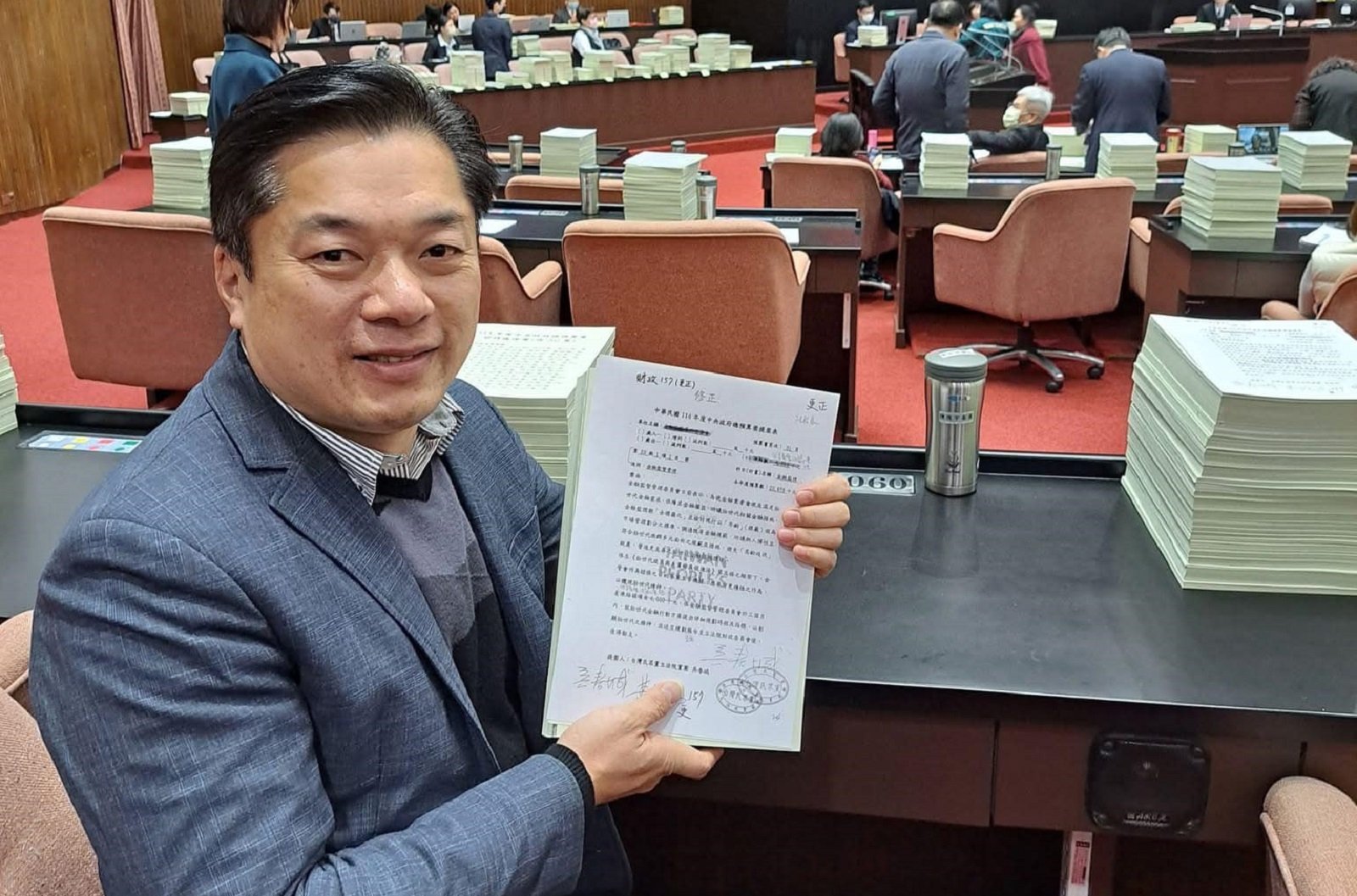中選會14日再公告新增1位立委進入二階連署,據了解是民進黨宜蘭立委陳俊宇(圖)。翻攝陳俊宇臉書