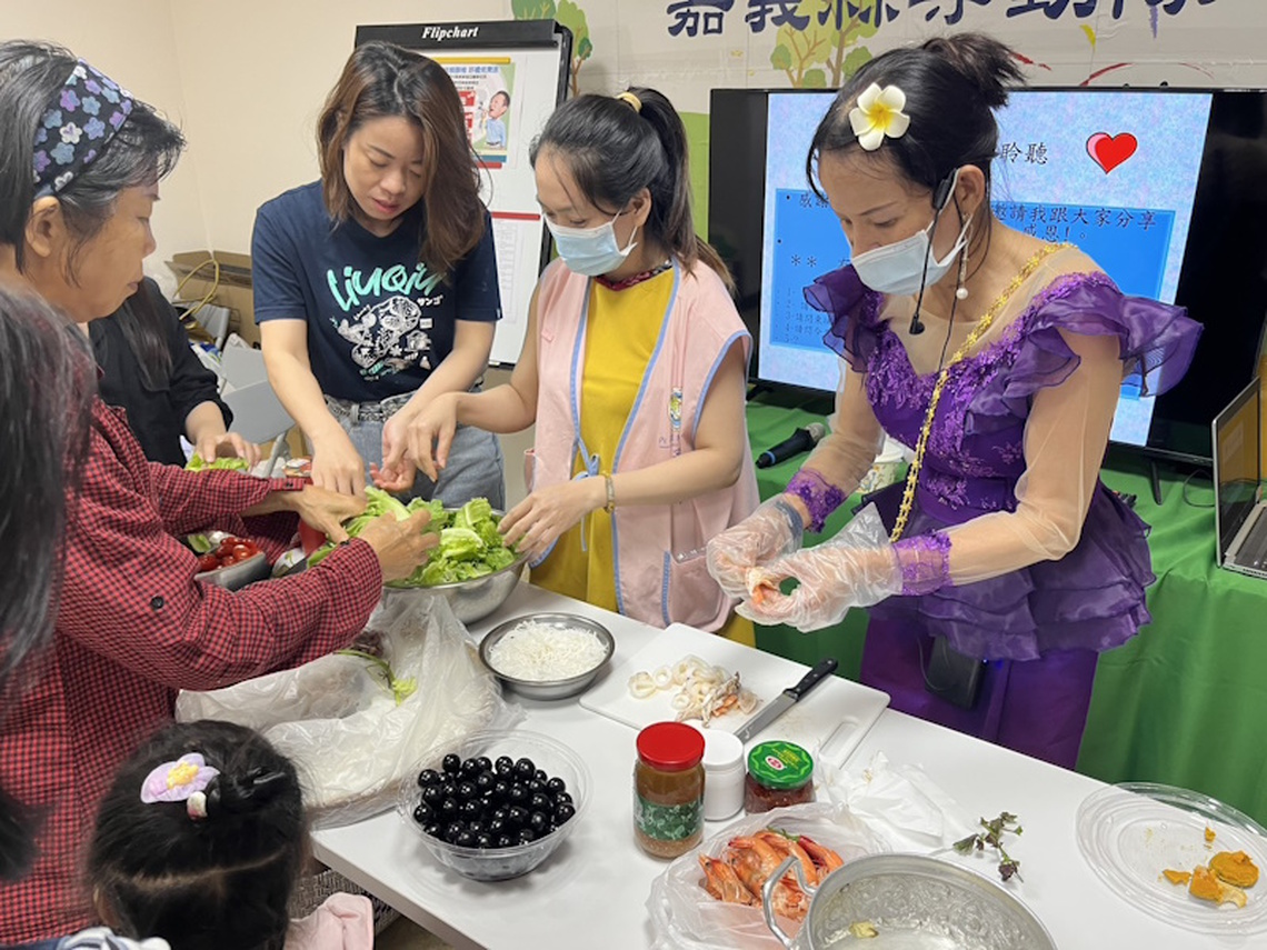邀民眾體驗不「柬」單的文化魅力 移民署多元文化講師徐閤芸潑水節開講
