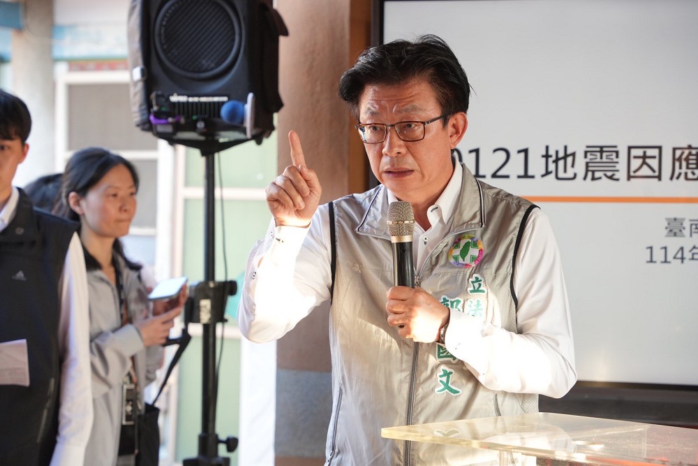 謝龍介喊助白營拿5議員、2030台南市長 郭國文酸:膨風水雞刣無肉 240 謝龍介喊助白營拿5議員、2030台南市長 郭國文酸:膨風水雞刣無肉 239