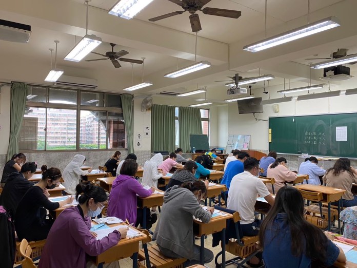 桃市國小教甄5/2報名開跑 教育局提醒這些事 64 S 615956561 0