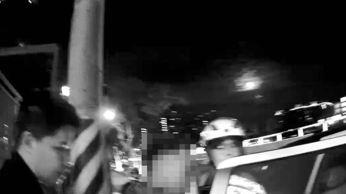 【有片】民眾遛狗巧遇警匪追逐「飆車」神助攻逮失聯移工 94 2128273 0