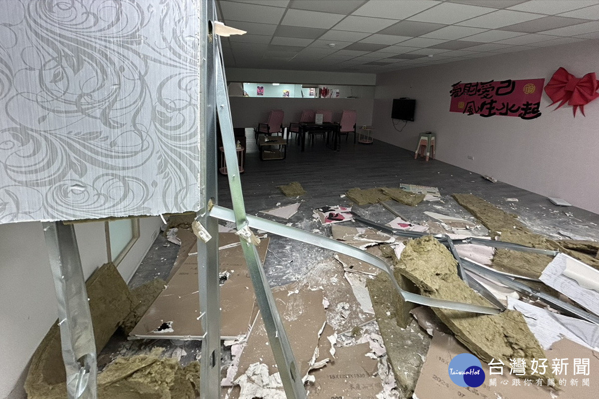 桃市府建管處啟動拆除違建作業。<br /><br />