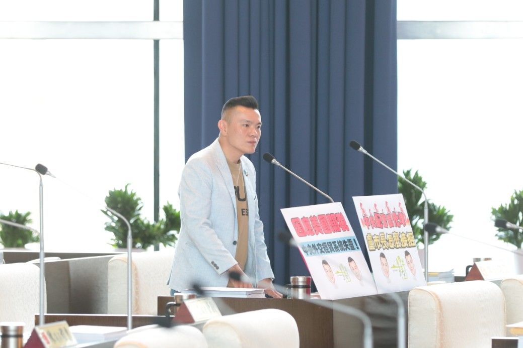 ▲江和樹議員也肯定市府率先啟動六大對策與租稅紓困措施。(圖/中市府提供)