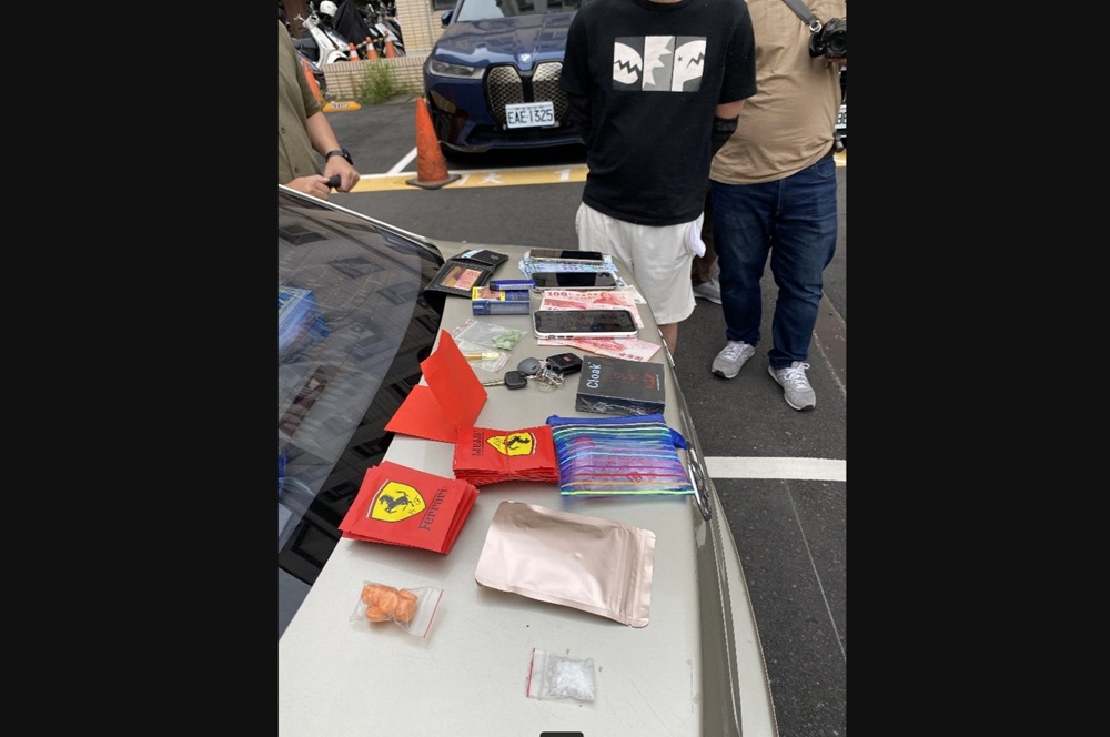 「鼎泰豐」成販毒群組 台中警逮3人起獲大麻等各種毒品 207 cnews204250415a08