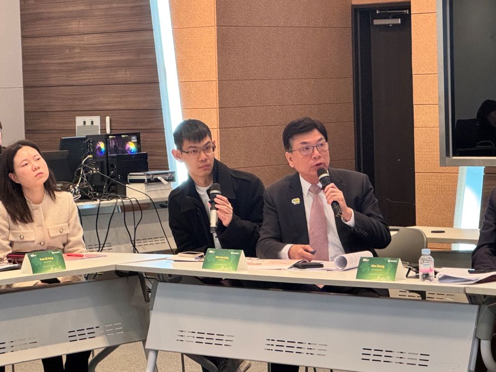 《圖說》新北市副市長劉和然以觀察員身份受邀與會,期間交流新北市淨零路徑2024精進報告,展現新北市面對氣候變遷的決心,也分享新北市結合智慧防汛技術提升城市韌性及實務推動經驗。〈環保局提供〉