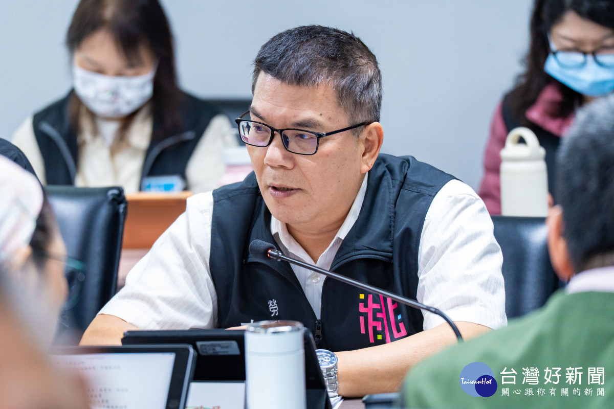 勞動局長李賢祥提及市府持續運用跨局處資源推動友善職場環境。
