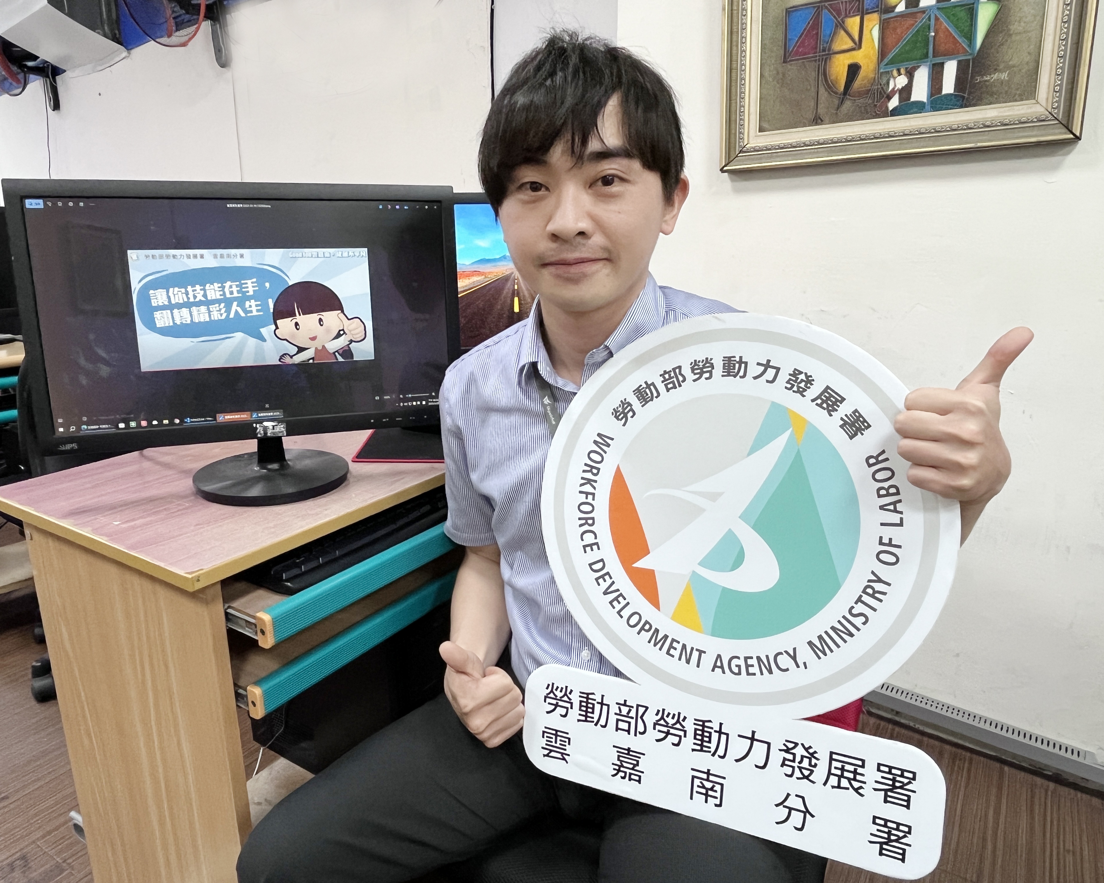 砍掉重練!職訓助小吃店老闆變身資訊工程師
