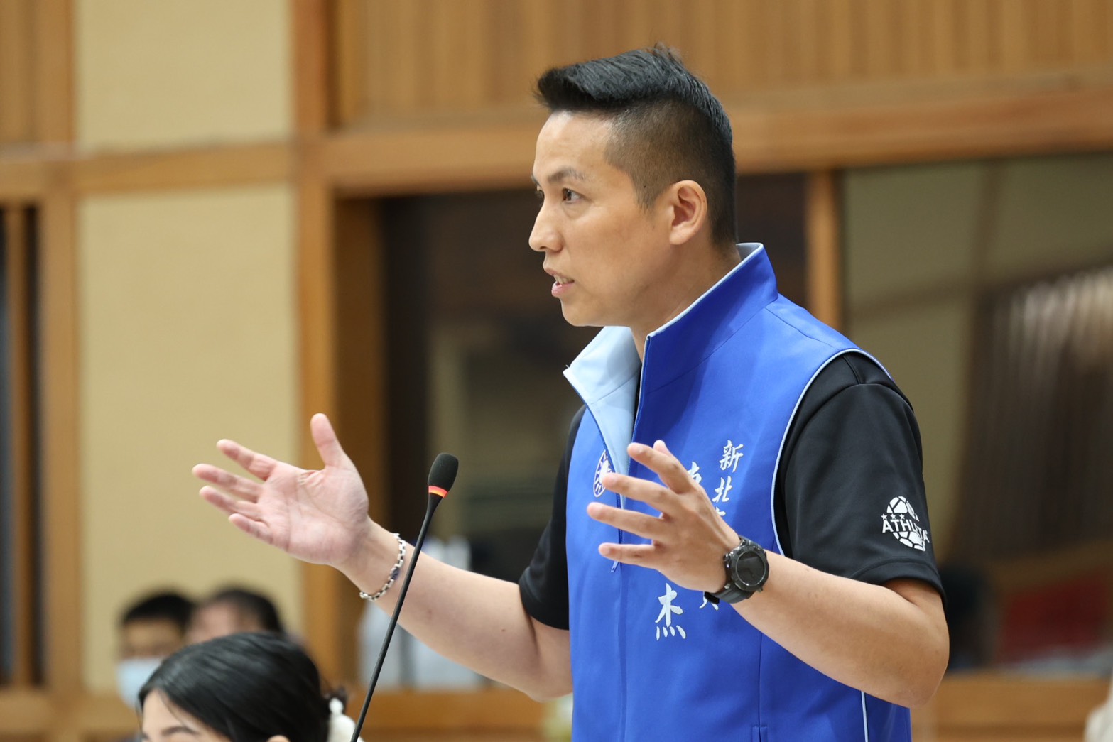 陳偉杰批「司法姓賴」 質疑檢調辦藍不辦綠打壓異己 224 陳偉杰批「司法姓賴」 質疑檢調辦藍不辦綠打壓異己 223