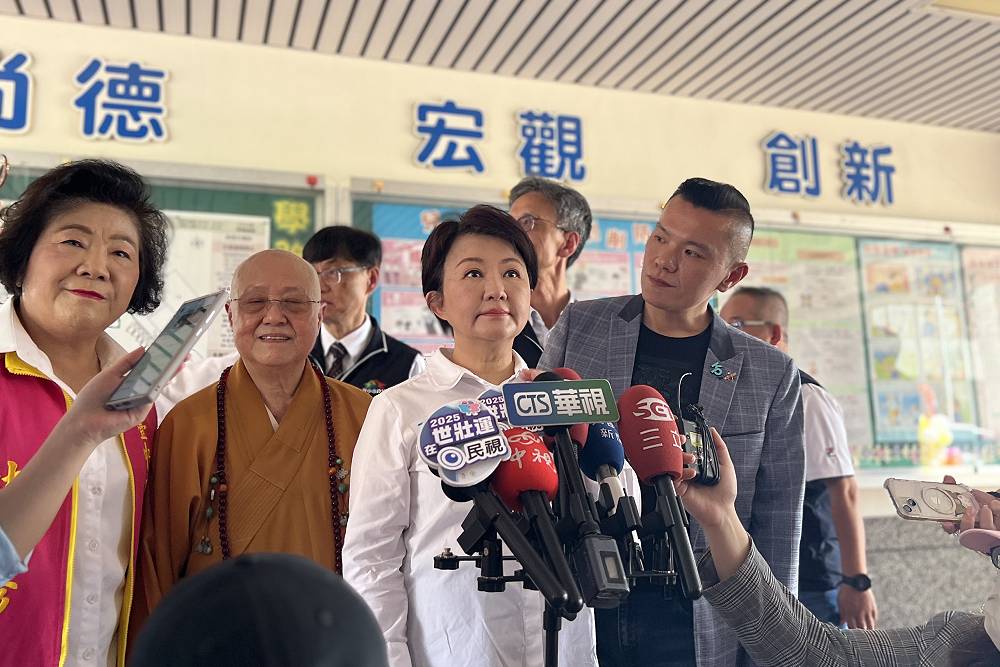 卓伯源選國民黨主席盼成「造王者」 盧秀燕未正面回應 214 卓伯源選國民黨主席盼成「造王者」 盧秀燕未正面回應 213