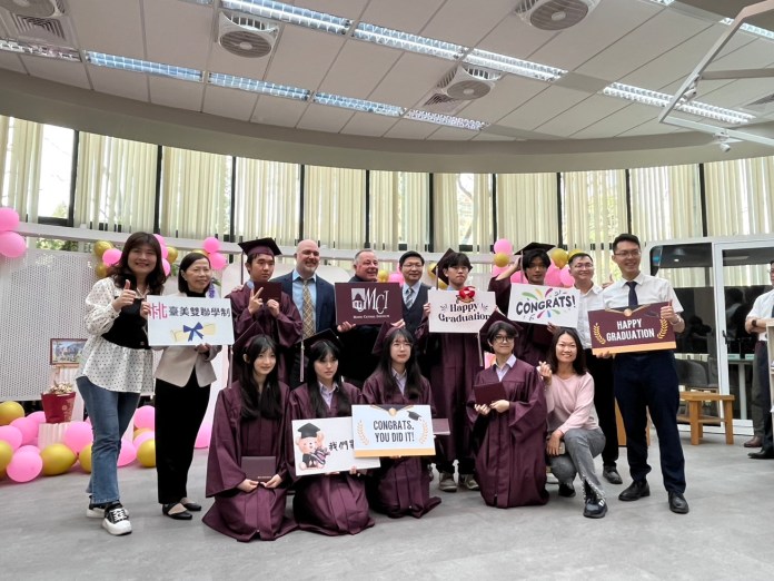 桃市「台美高中雙聯學制」畢業典禮登場 學子曝心得 64 12
