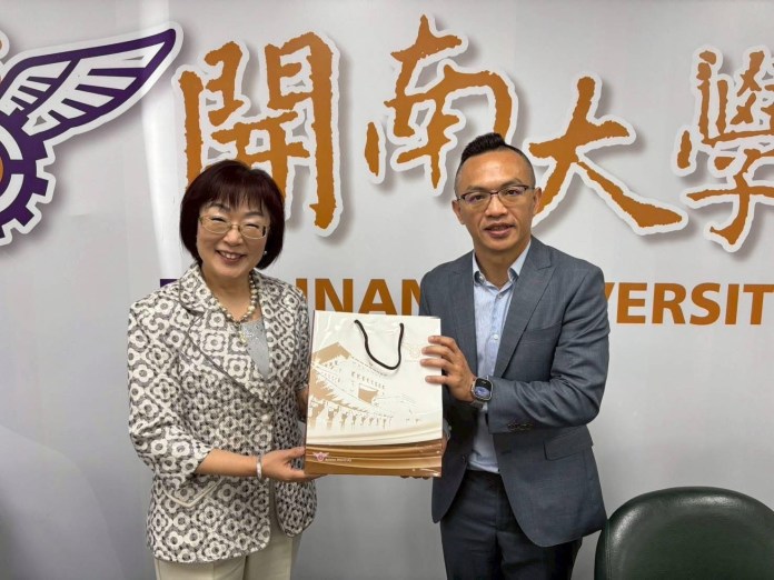 開南大學攜手台灣保健聯盟協會 為健康產業開創商機 66 S 23363702