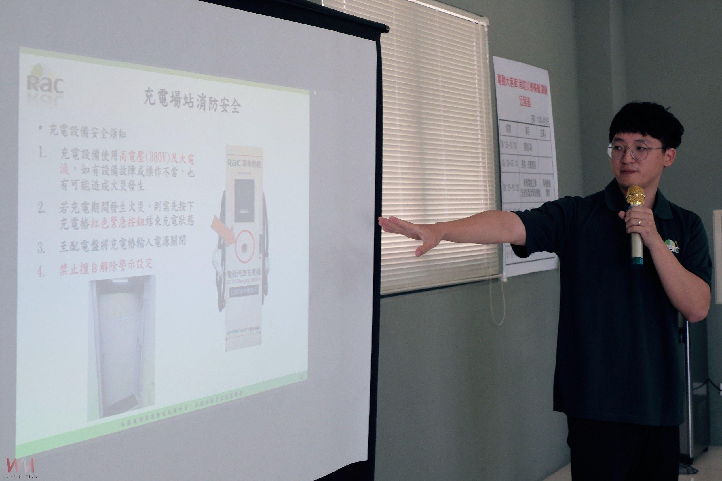 如何救電動公車冒煙火警!中市交通局實戰演練上線 為市民乘車安全把關 - https://www.watchmedia01.com
