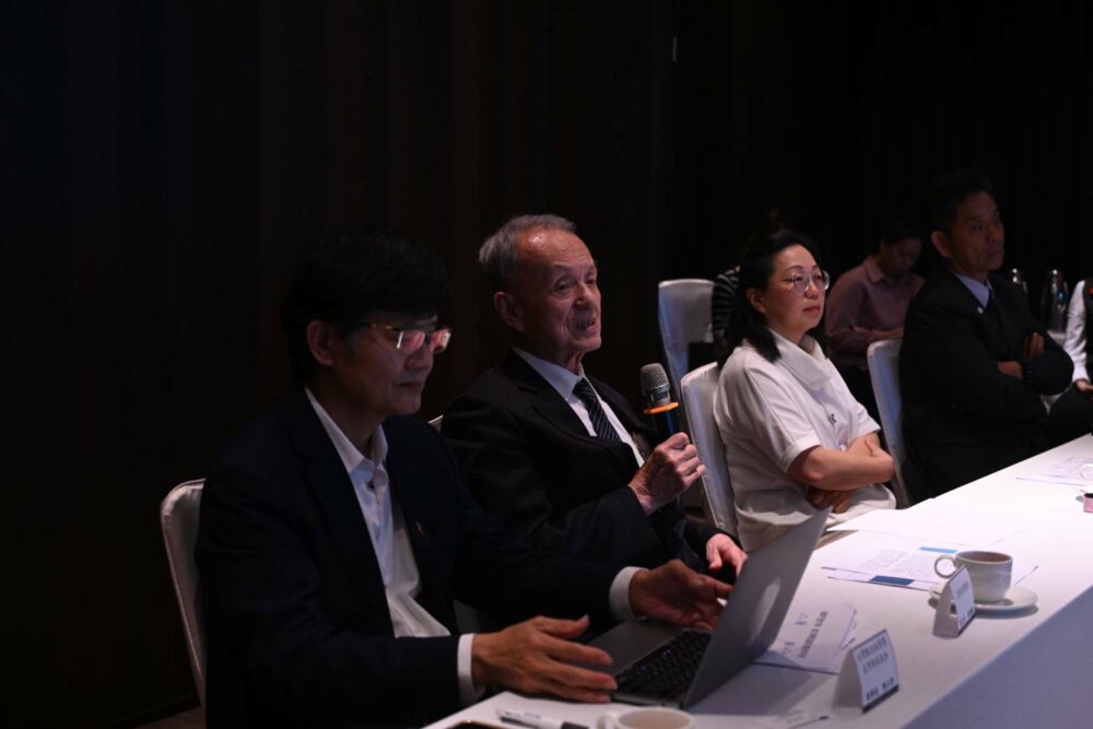 徐榛蔚、陳正然共促Venture Café訪花蓮設點 盼開啟國際合作契機 230 徐榛蔚、陳正然共促Venture Café訪花蓮設點 盼開啟國際合作契機 229