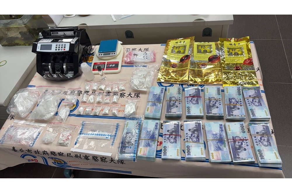 帶點鈔機販毒 兩通緝犯桃園豪宅落網 212 cnews204250417a11