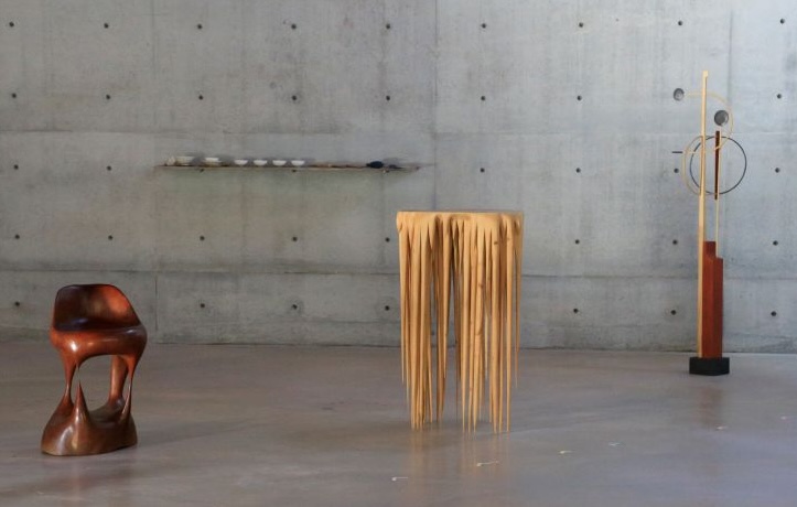 一場超越文化與時空藩籬的《雕塑家具—Sculpture Furniture》主題展覽，在台南藝術大學漢寶德紀念館登場。（圖/記者葉子綱翻攝）