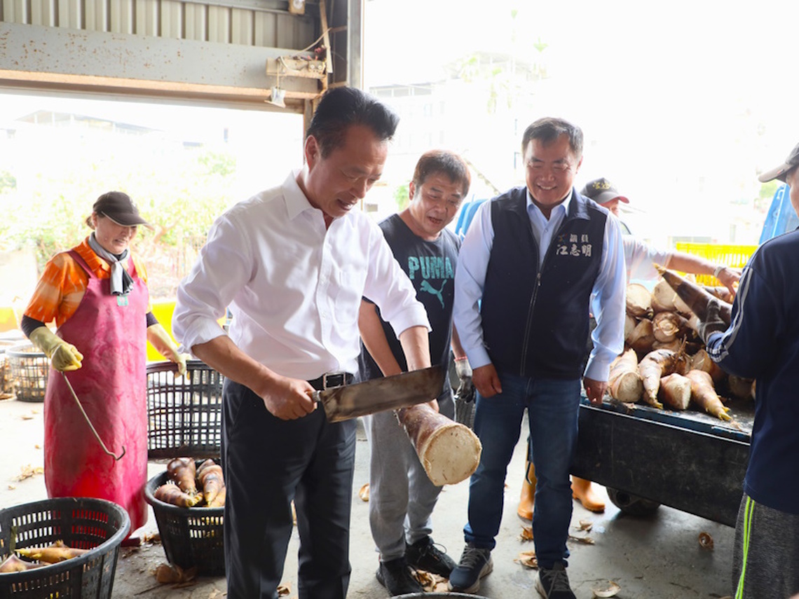 每月穩定供應國際市場 嘉義縣烏殼綠竹筍首批裝櫃出口加拿大