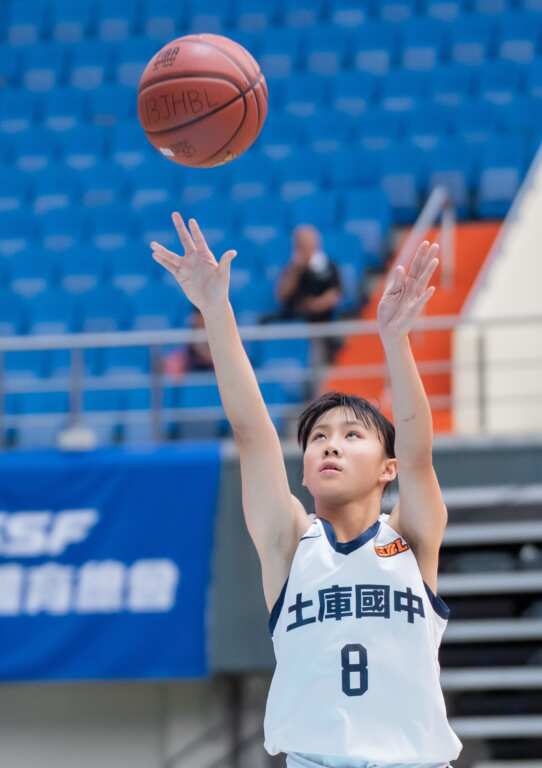 土庫國中謝依璇拿下18分7籃板,是獲勝功臣。 (大會提供)