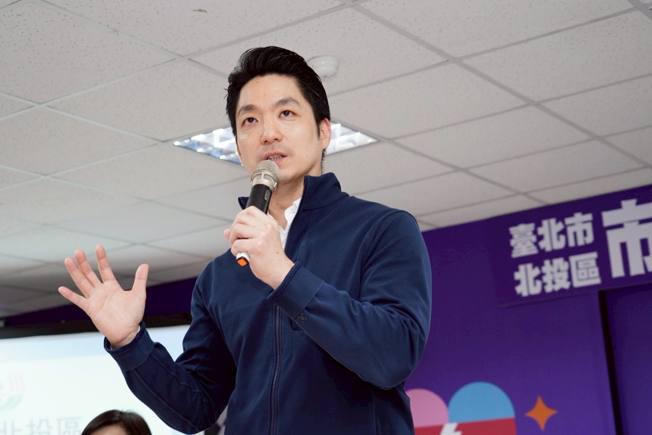 蔣萬安「倒閣說」黨內路線正式攤牌 藍青年平台:化被動為主動、整合藍白 250 蔣萬安「倒閣說」黨內路線正式攤牌 藍青年平台:化被動為主動、整合藍白 249