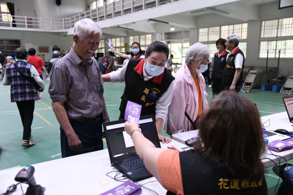 花蓮縣「生活物資券」發放將開跑　徐榛蔚重視社福打造幸福政策 255