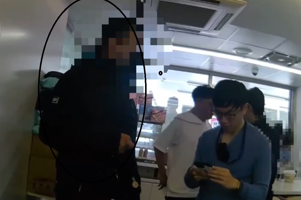 手機訊息該刪的刪 警銀行阻詐又逮車手收水手 256 cnews204250418a07jpg