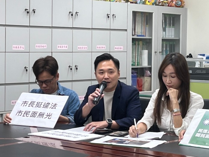 張善政赴北檢集會惹議 桃議民進黨團怒轟:帶頭違法 37 S 5767223 0