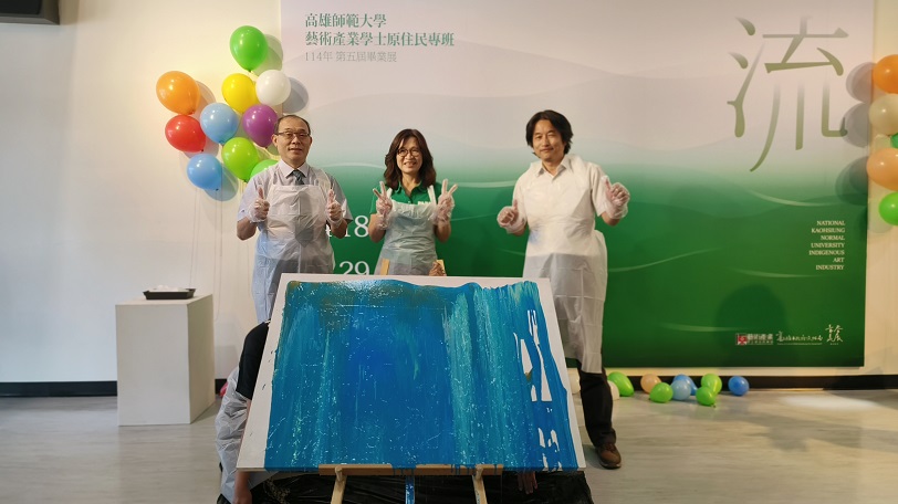 可能是 3 個人、醫院和文字的圖像