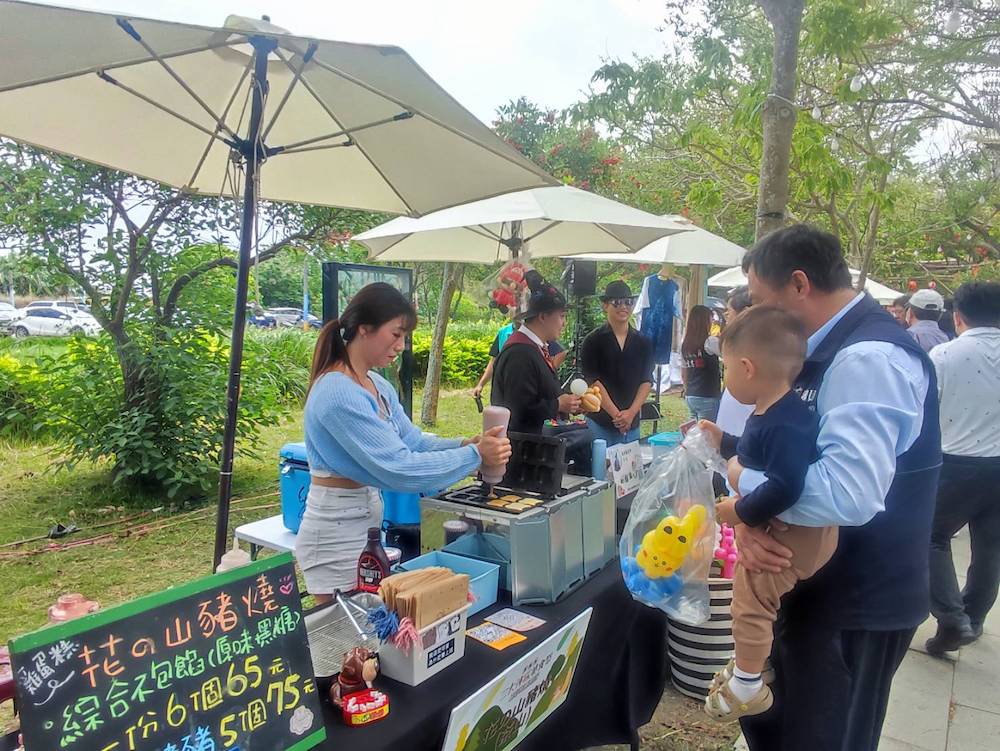 「南笨港休閒農業區」、「瑞峰太和休閒農業區」、「茶山休閒農業區」等三大休閒農業區的優質農產品盛大登場。（圖/記者陳惲朋翻攝）