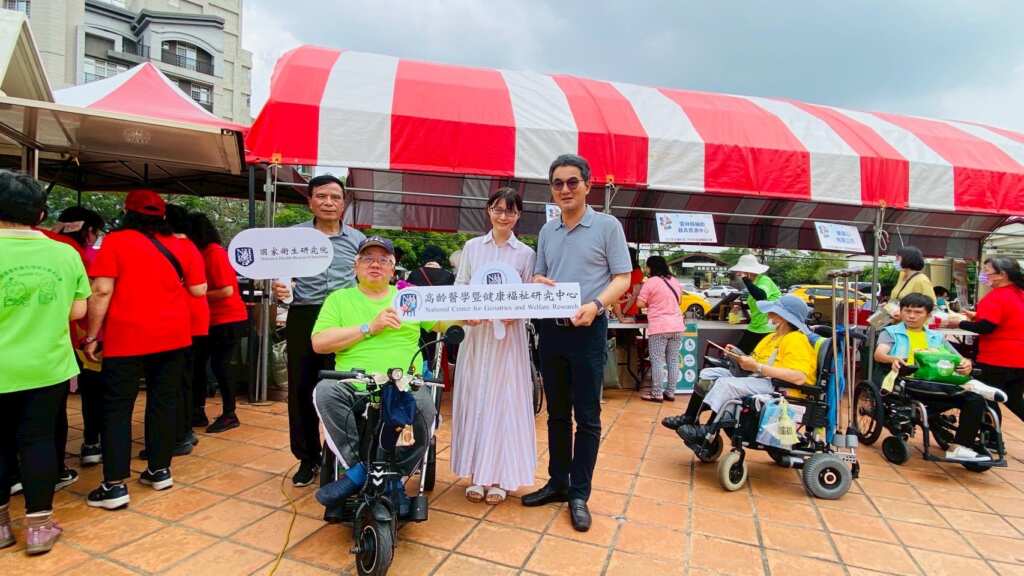 立委劉建國積極整合在地資源，為長者打造更完整的健康照護網絡。(記者廖承恩翻攝)