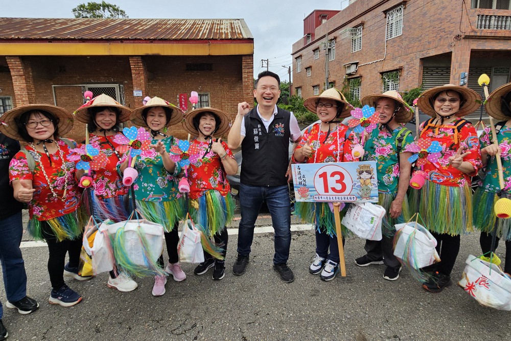 石滬媽祖文化節熱鬧登場 蘇俊賓親挑福擔踩街超吸睛 228 石滬媽祖文化節熱鬧登場 蘇俊賓親挑福擔踩街超吸睛 227