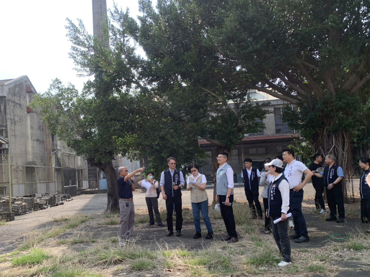 市議會教文委員踏查台中菸葉廠　探討歷史空間活化新契機
