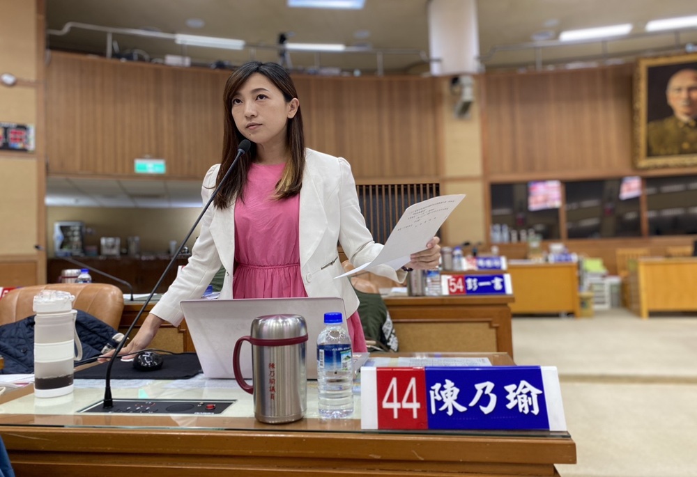老師宣傳民進黨獨裁反被學童問傻 陳乃瑜呼籲遵守教育基本法 257 248250421a13