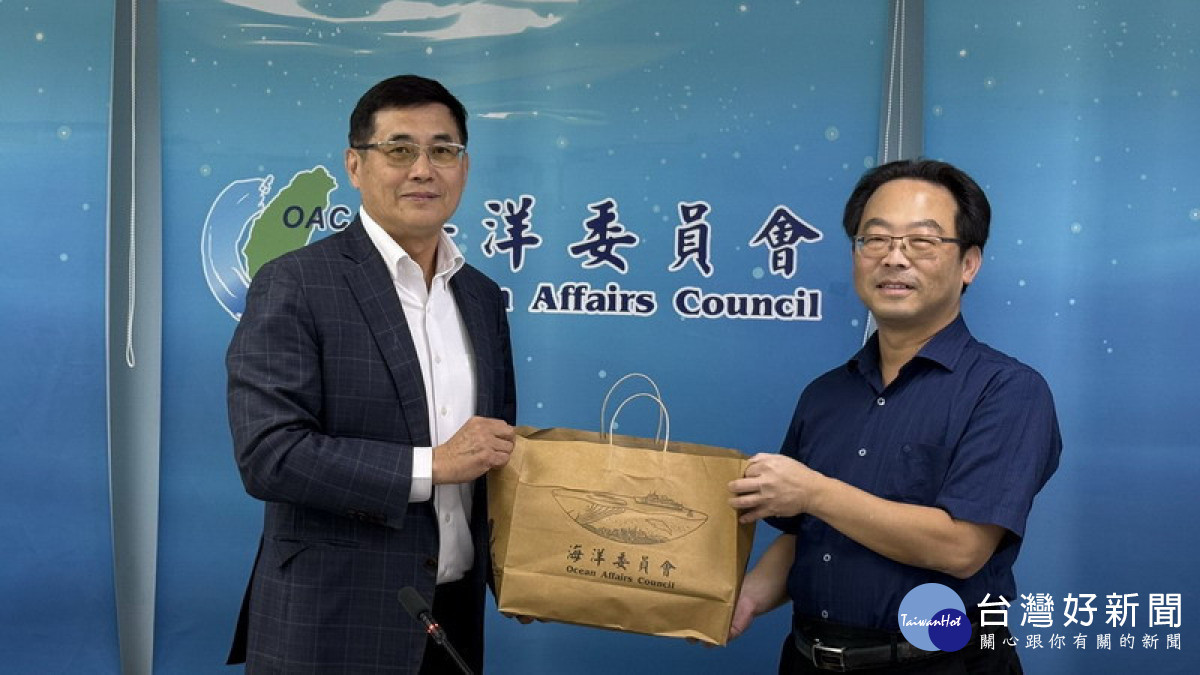 ▲強化廉政預警維護機密安全，海洋委員會攜手檢察官宣講共築風險防線。