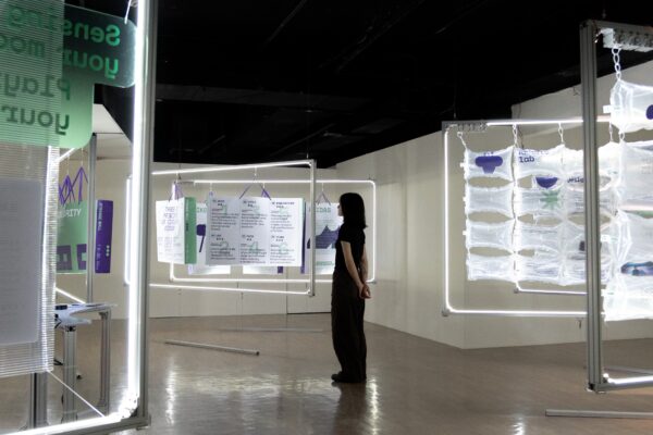 府中15「2025 新北市循環設計展：異百貨 STRANGE MALL」三樓「進未來」主題，梳理循環設計的概念、實踐應用及國際趨勢，更多了對於未來的想像。圖/新北市政府